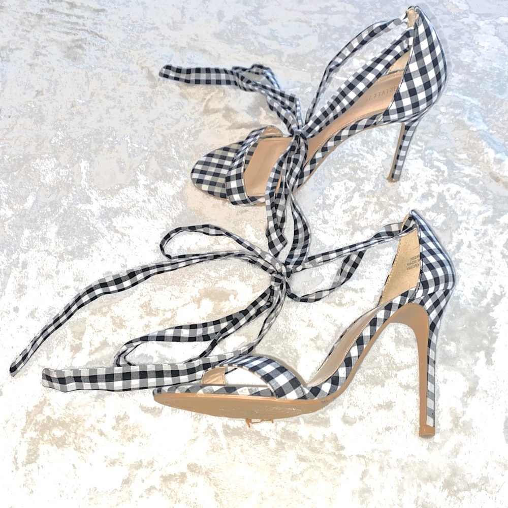 Checkered stiletto heals with tie